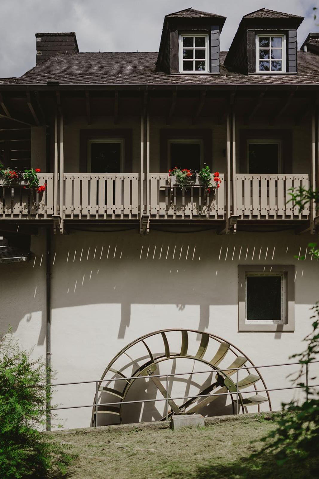 Alte Baeckerei Apartment Bescheid Екстериор снимка