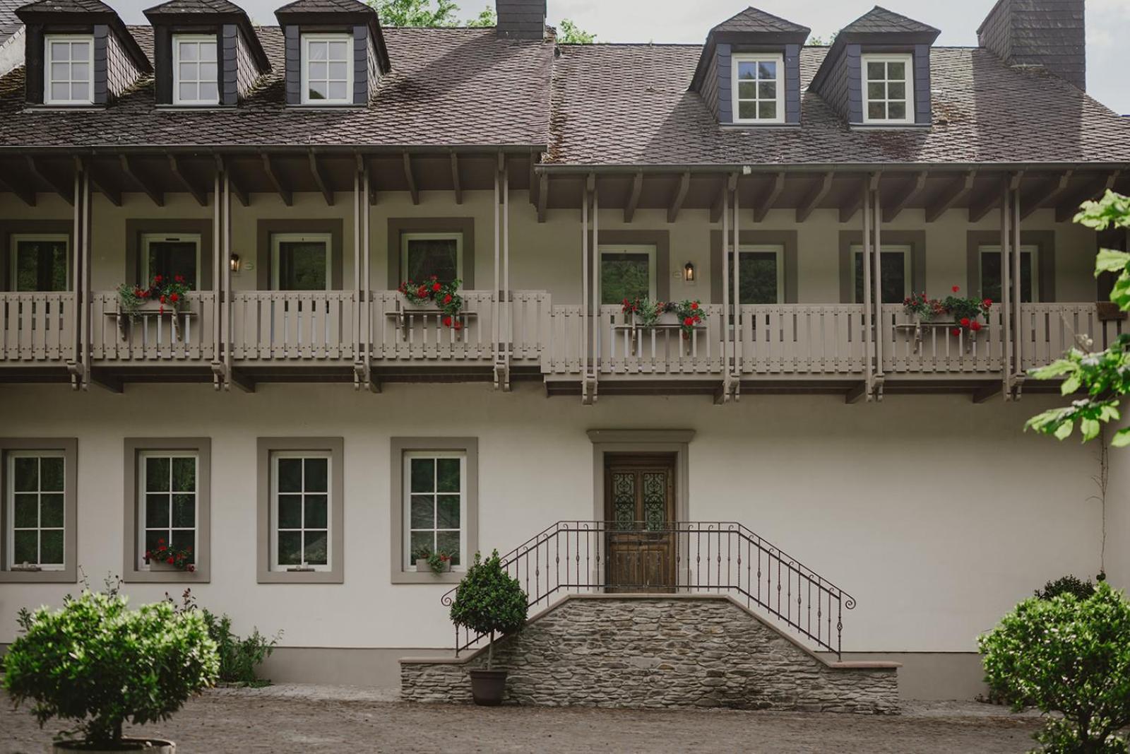 Alte Baeckerei Apartment Bescheid Екстериор снимка